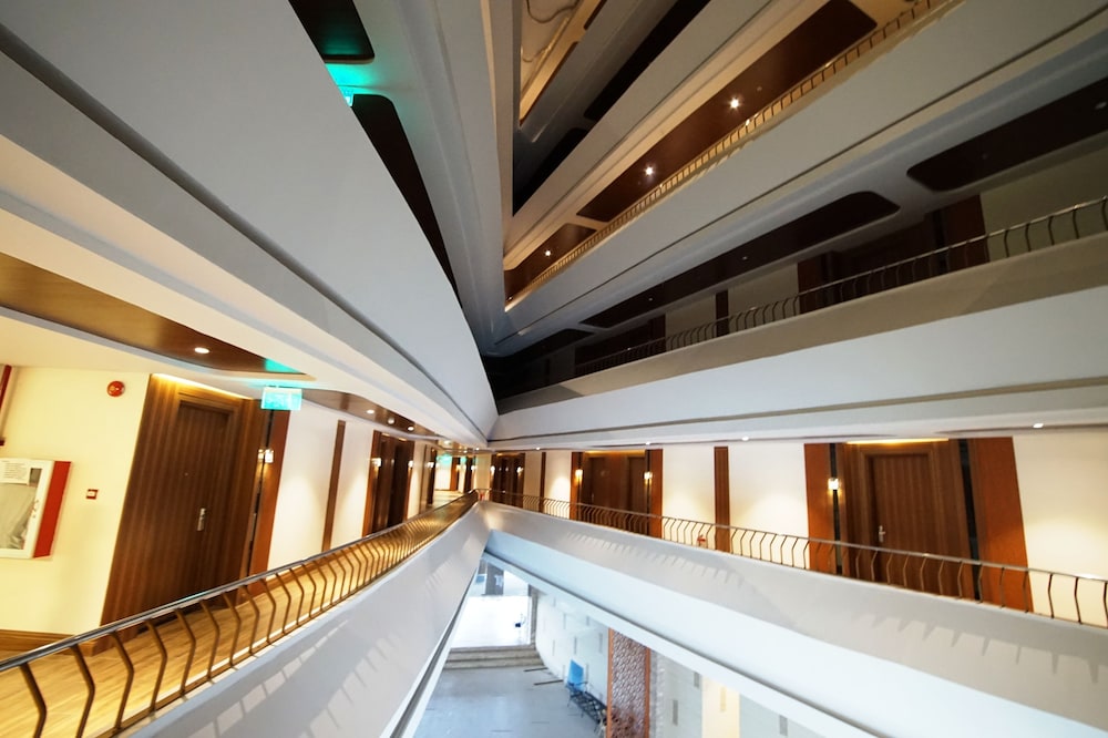 Central Park Reef Resort 5/50