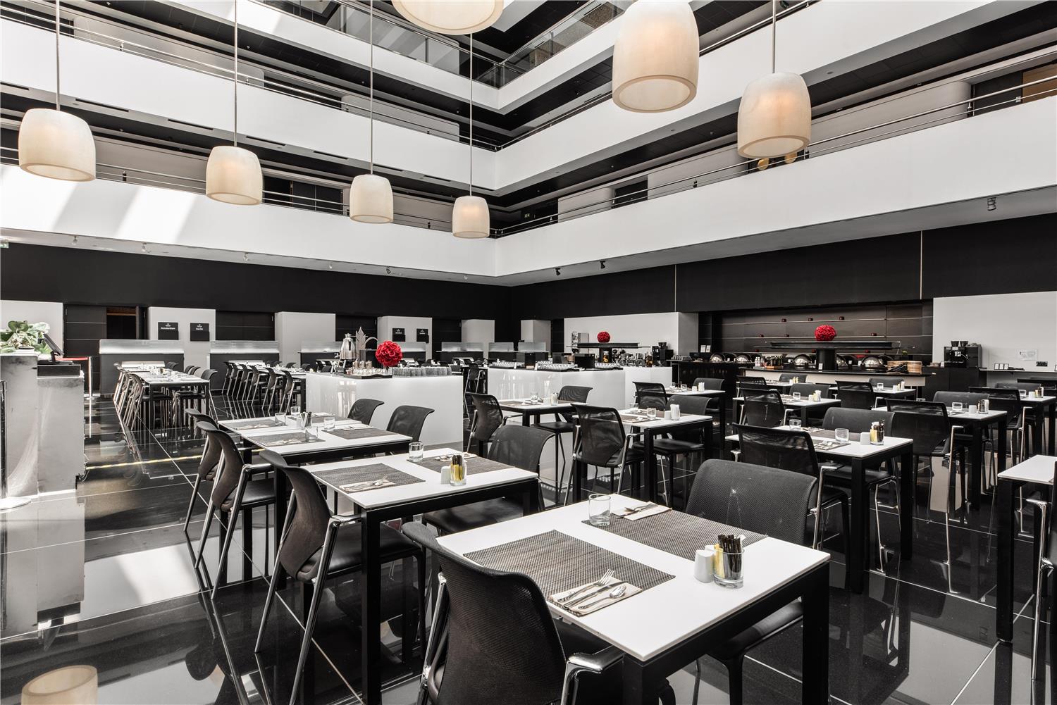 restaurant cafeteria