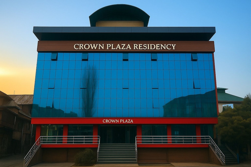 Crown Plaza Residency 1/35
