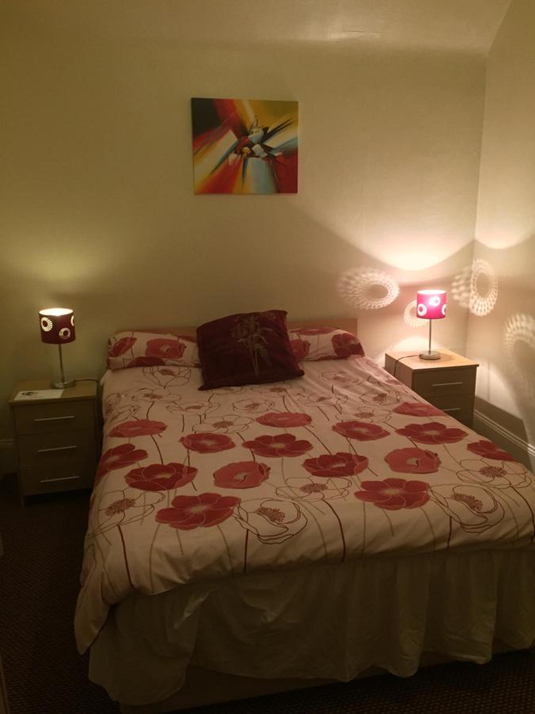 Grant Arms Hotel 10/50