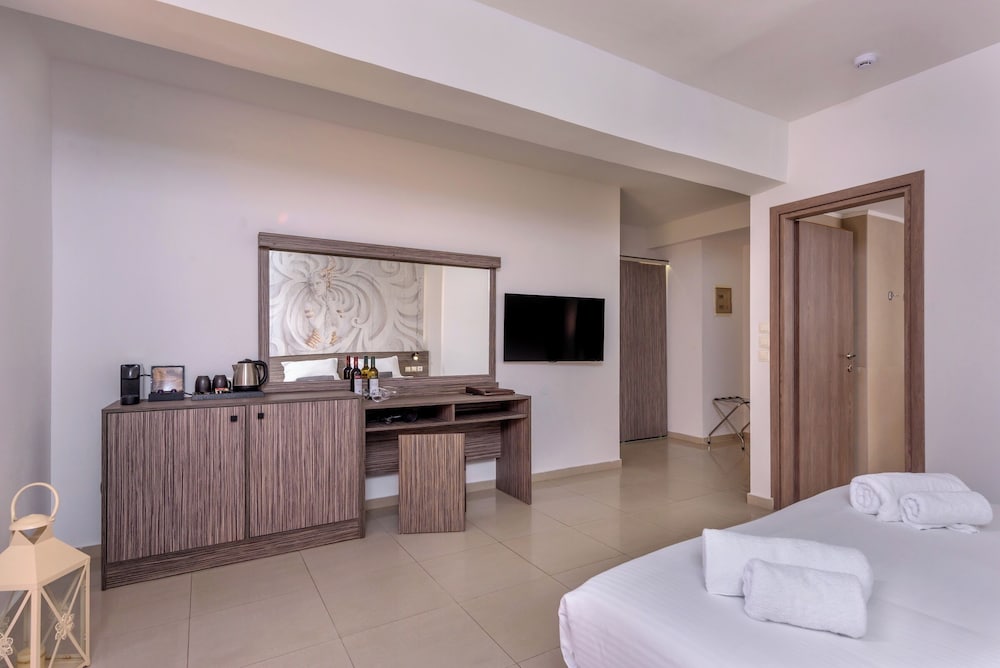Katrin Suites - Adults Only 20/50
