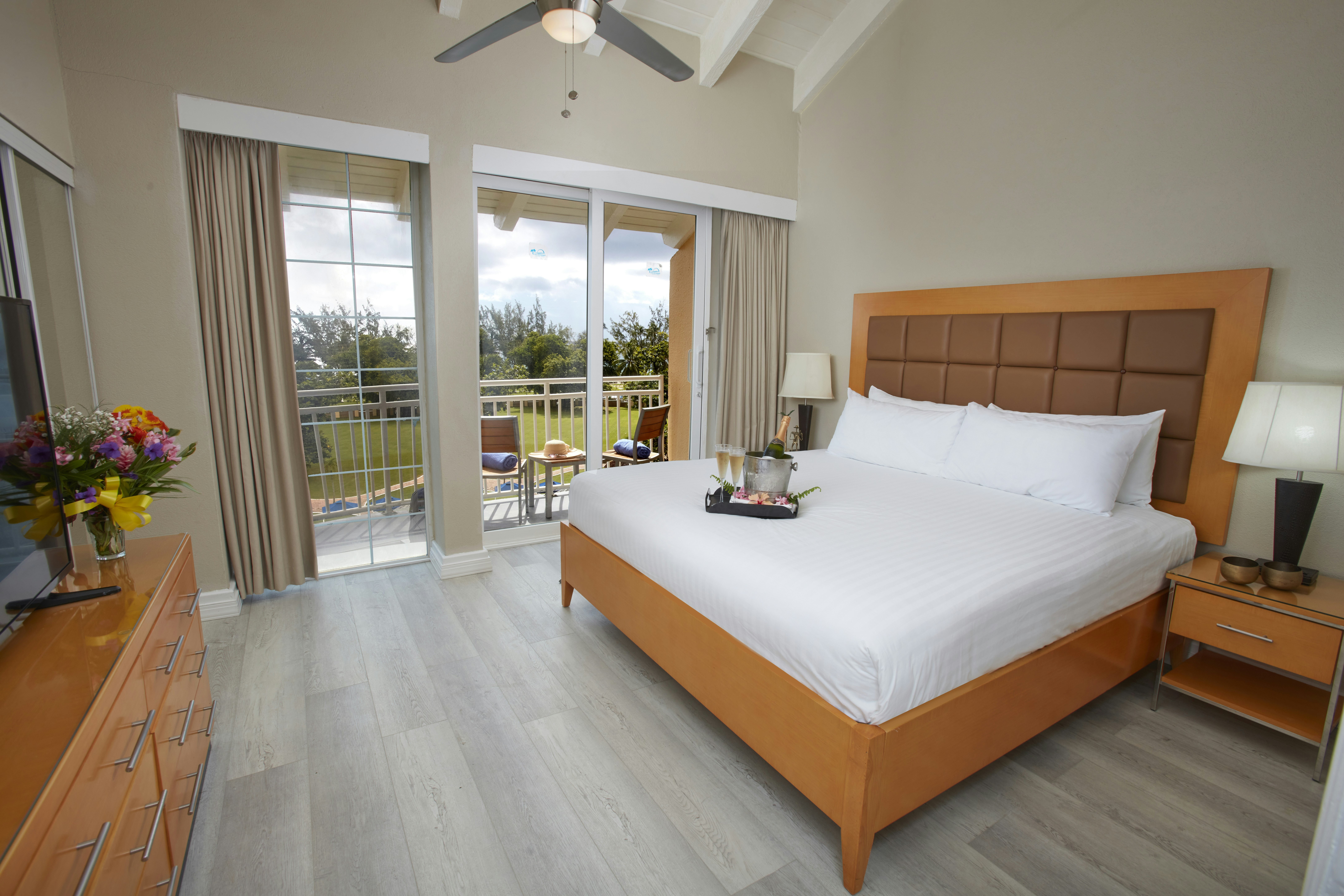 Divi Southwinds Beach Resort 4/42