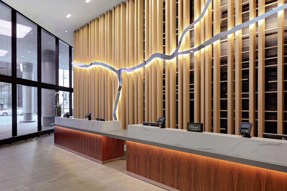 DoubleTree by Hilton Hotel Chicago Magnificent Mile 7/79