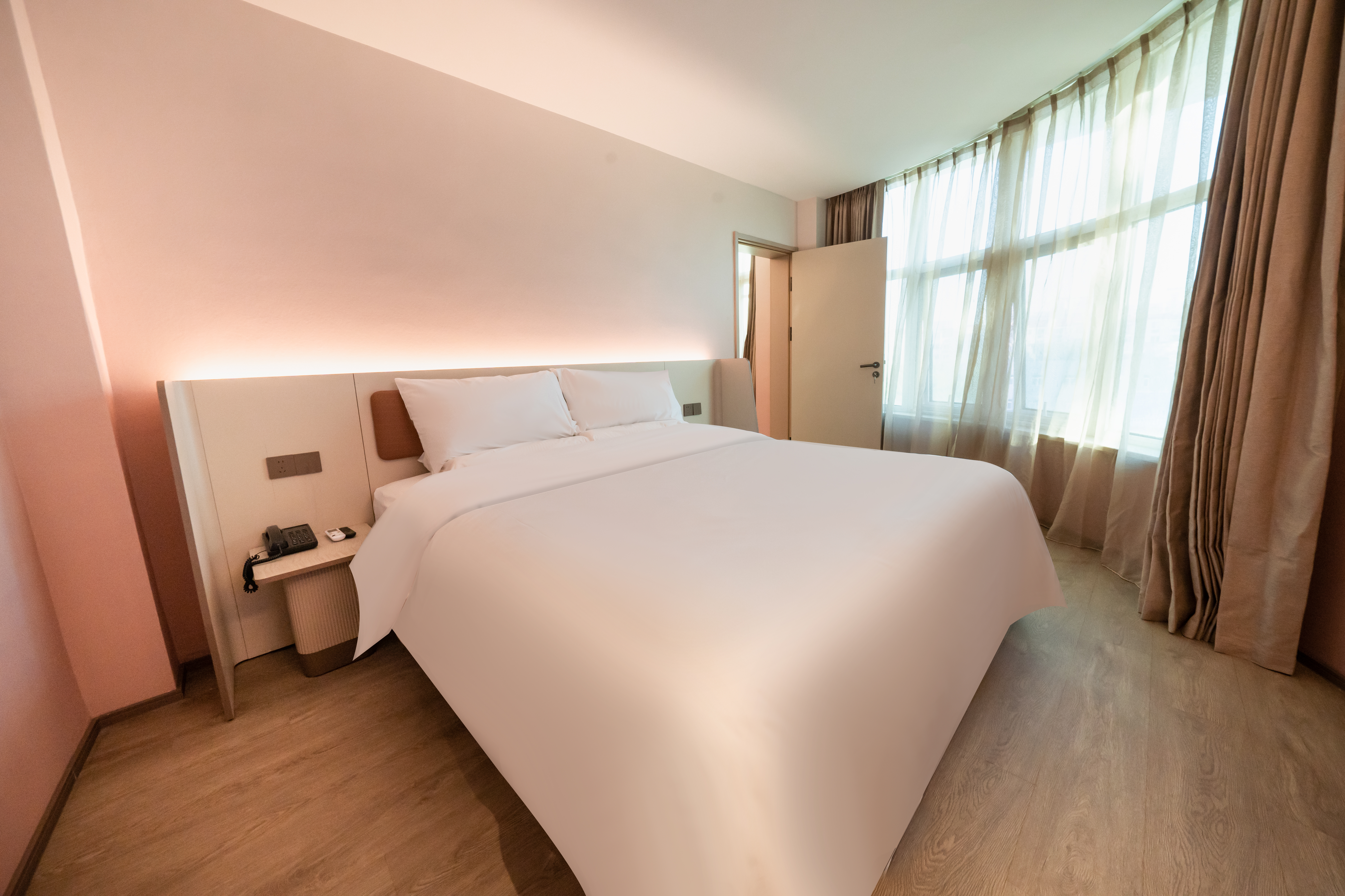 Hanting Hotel (Beijing New National Exhibition Center) 12/38