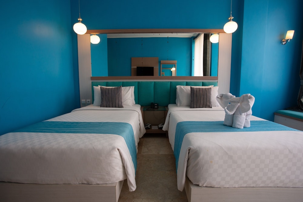 Royal Trawas Hotel & Cottages 24/55