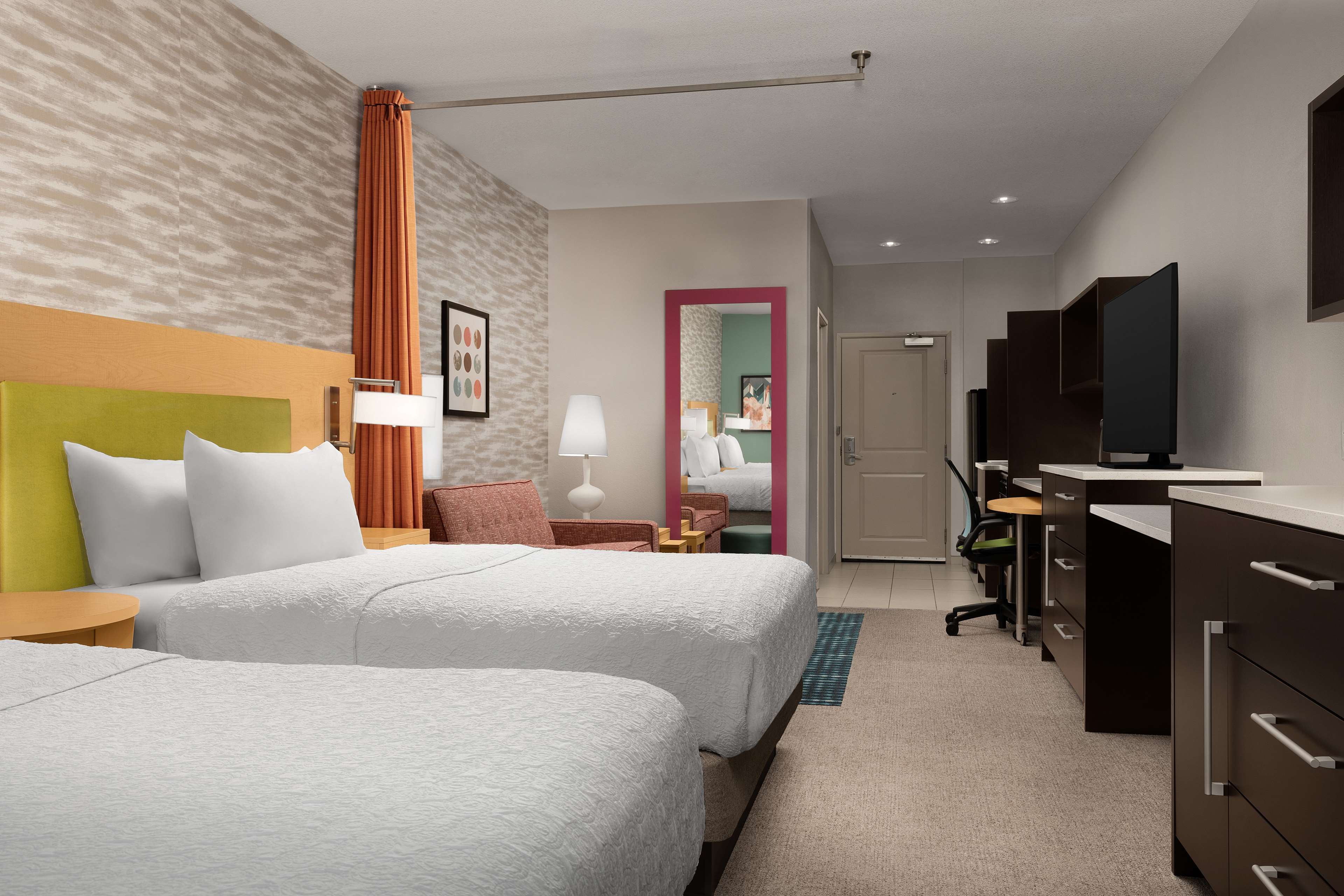 STUDIO, 2 QUEEN BEDS