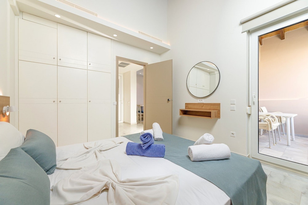 Kostakis Beach Hotel 13/46