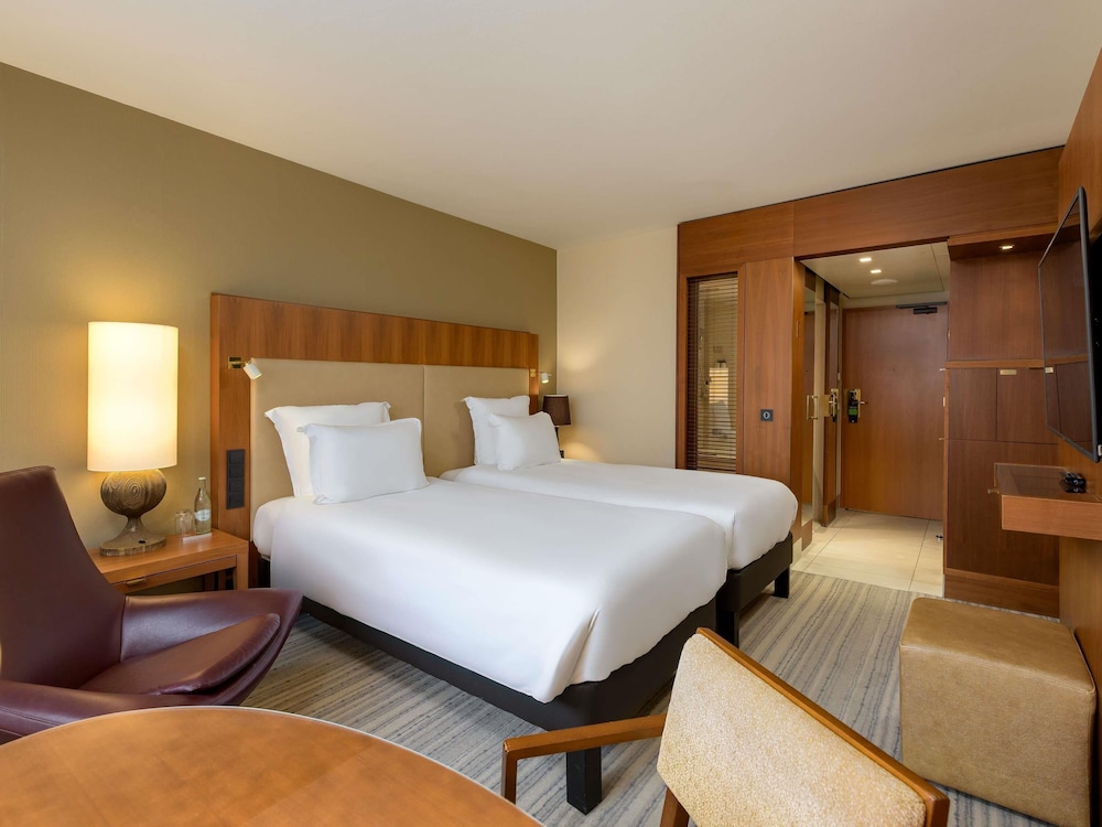 Superior, Twin Beds, Pullman Cologne 4/9