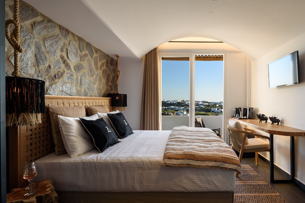 VRACHOS SUITES MYKONOS 19/75