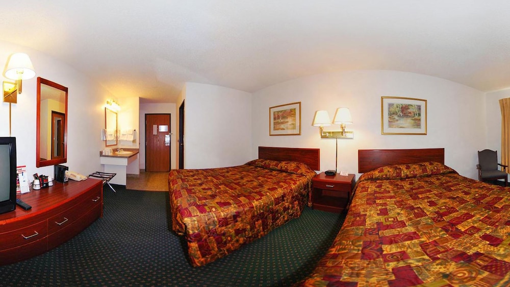Super 8 by Wyndham Grand Island South 25/37