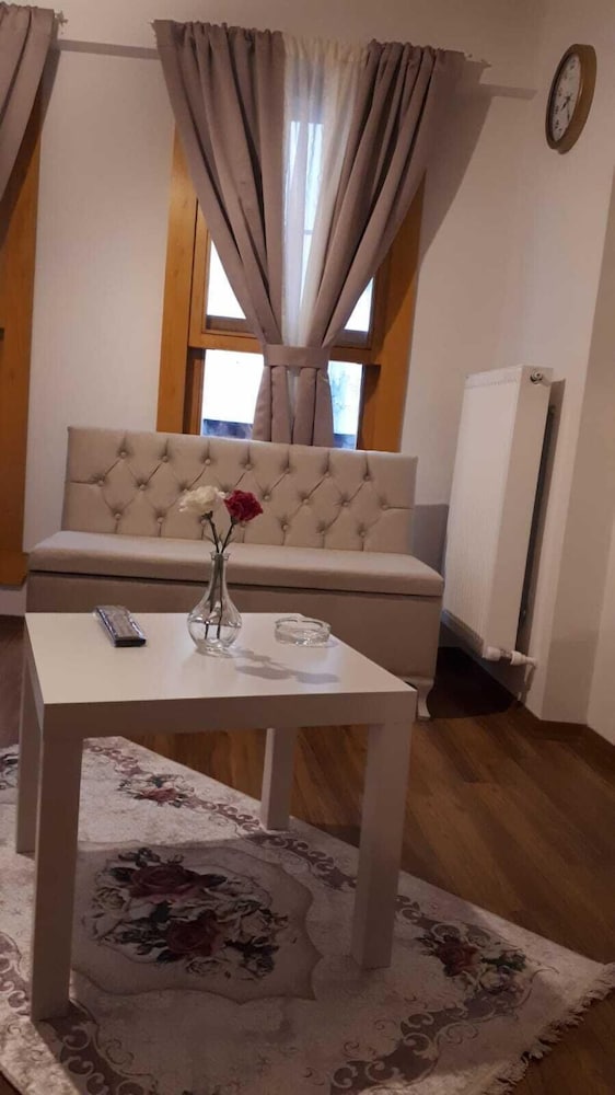 Levo Suites Macka 31/33