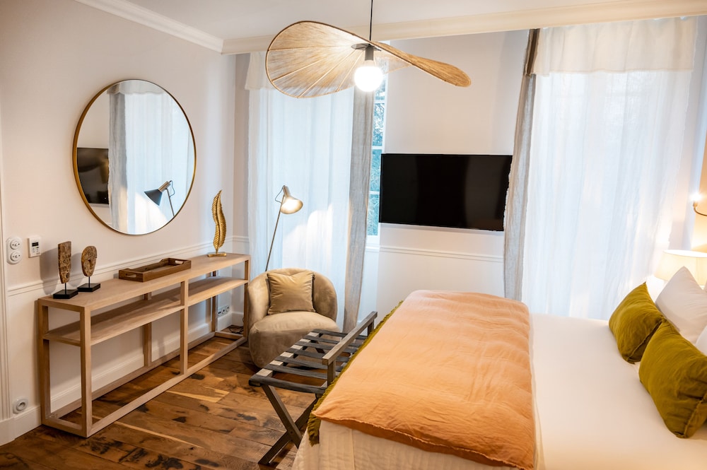 Boutique Hotel SOCLO 37/42