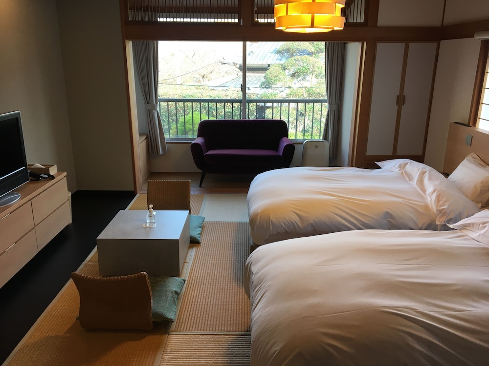 Yoshidaya 9/50