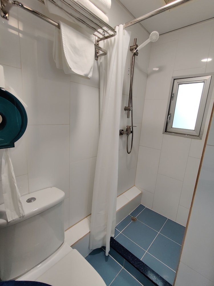 Yesinn Hostel @Yau ma tei 49/50
