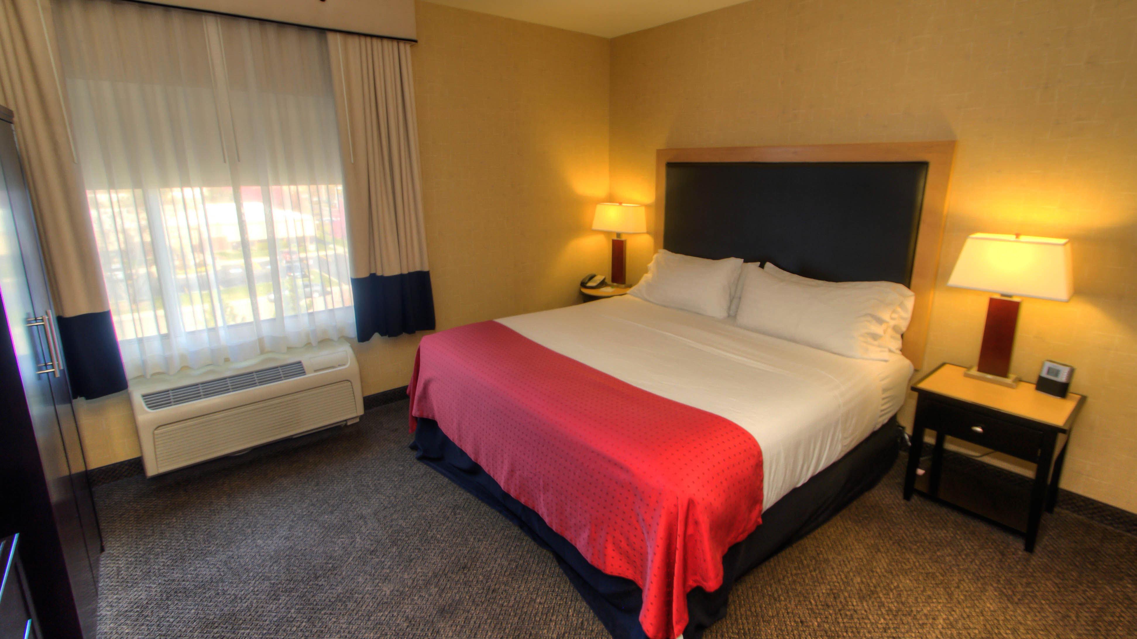 2 Bedrooms, Suite