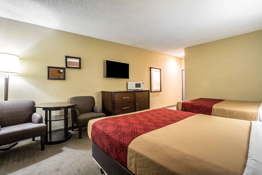 Baymont by Wyndham Ontario 12/31