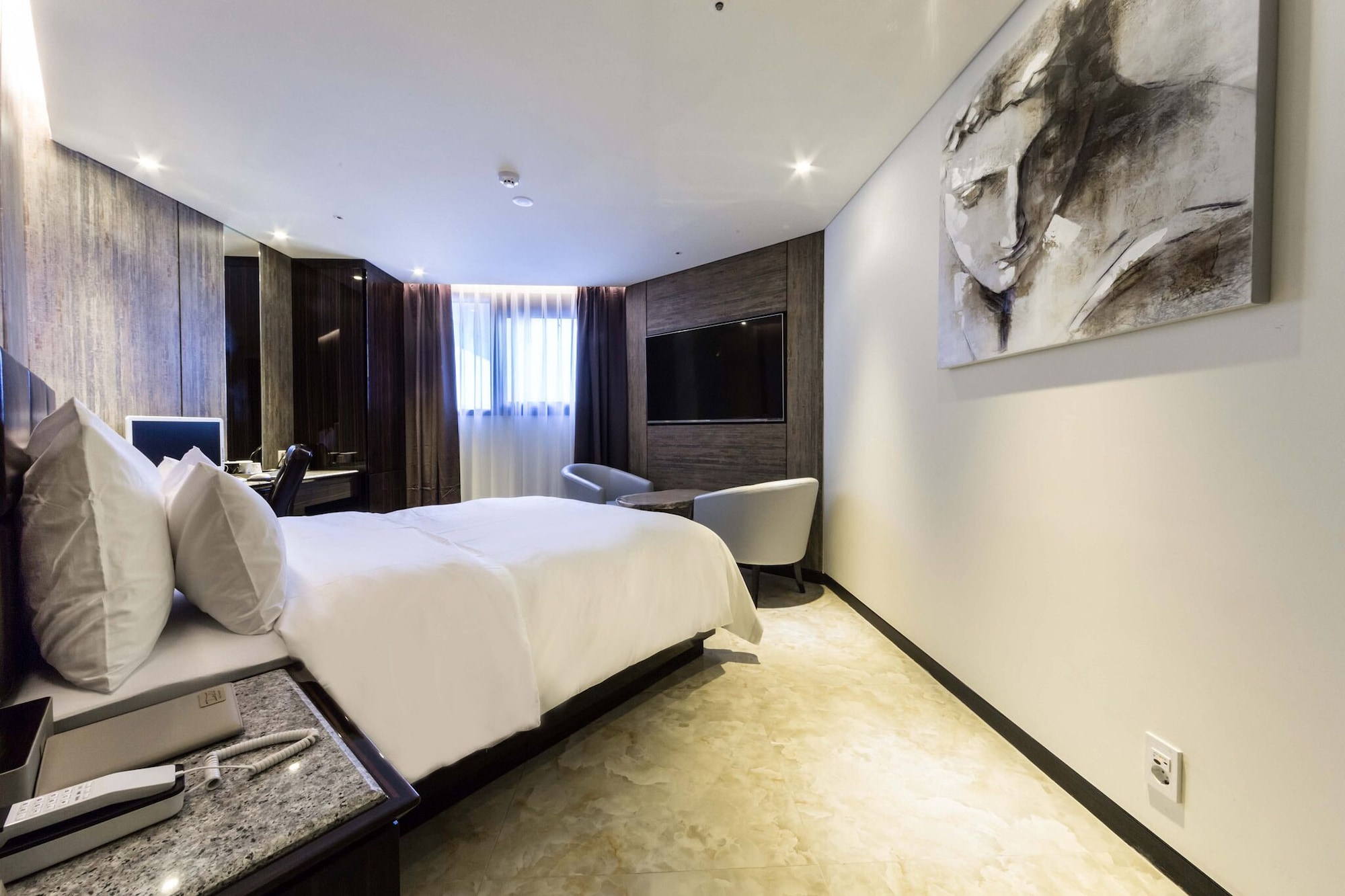 Standard, Double Bed