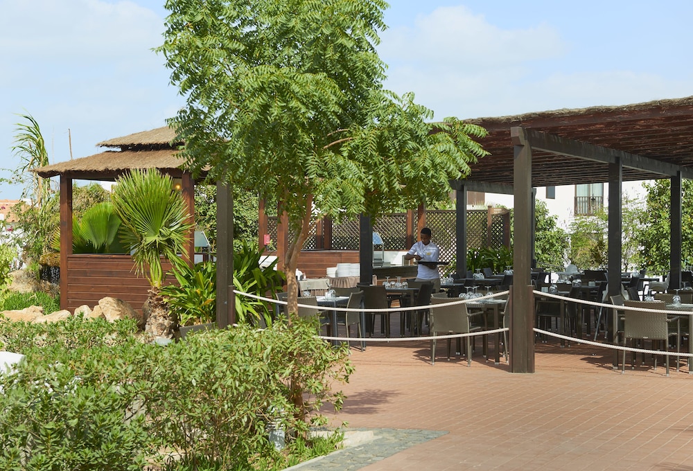 Melia Dunas Beach Resort And Spa 62/68