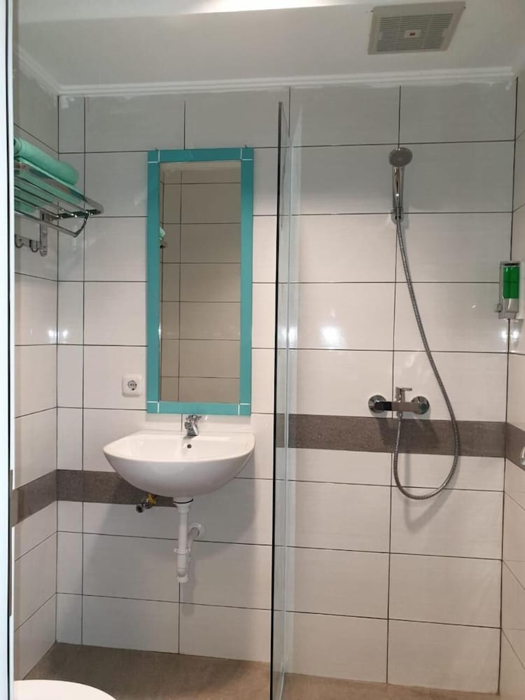 Hotel Aruuman Simpanglima Semarang 15/40