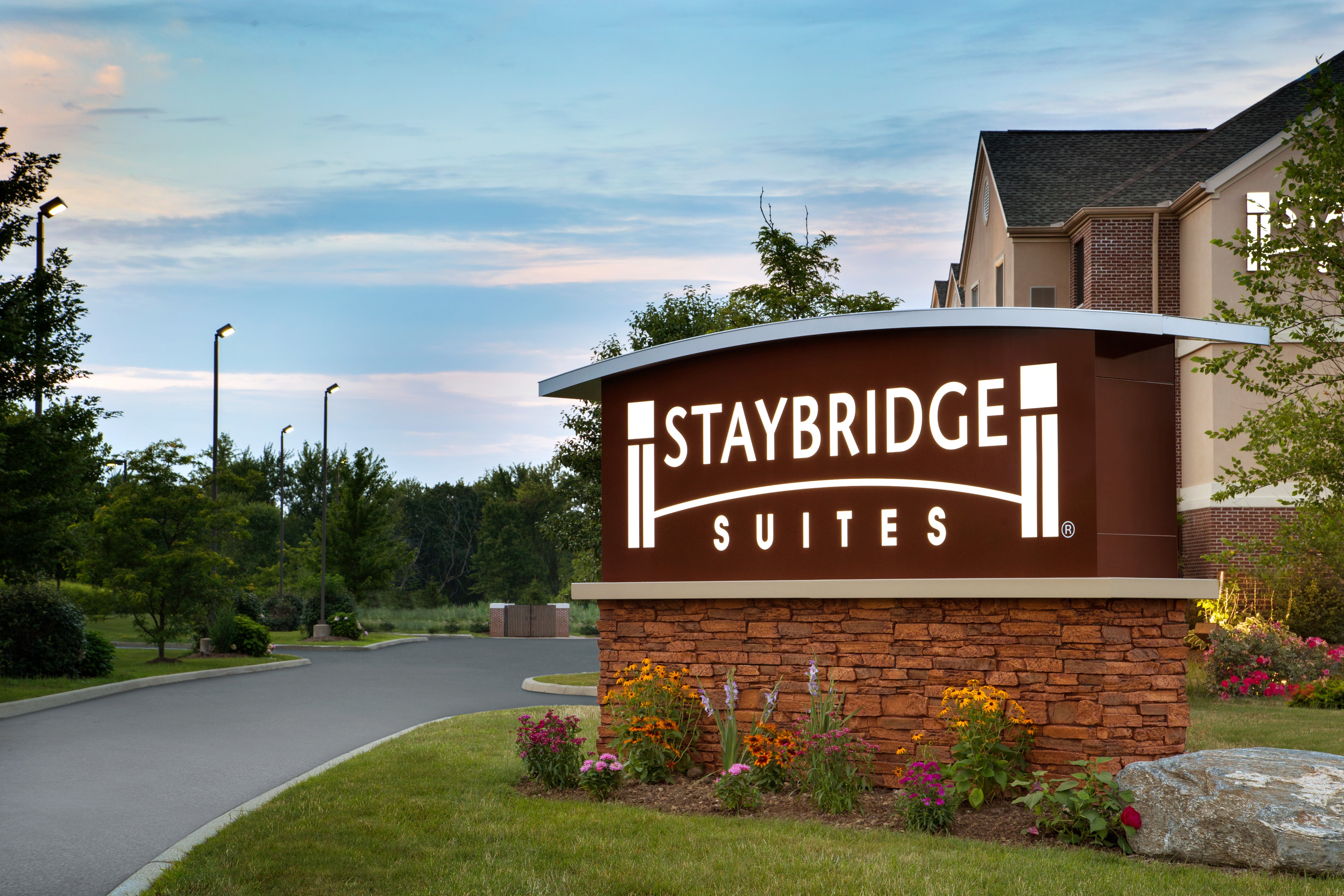Staybridge Suites Akron-Stow-Cuyahoga Falls 6/65