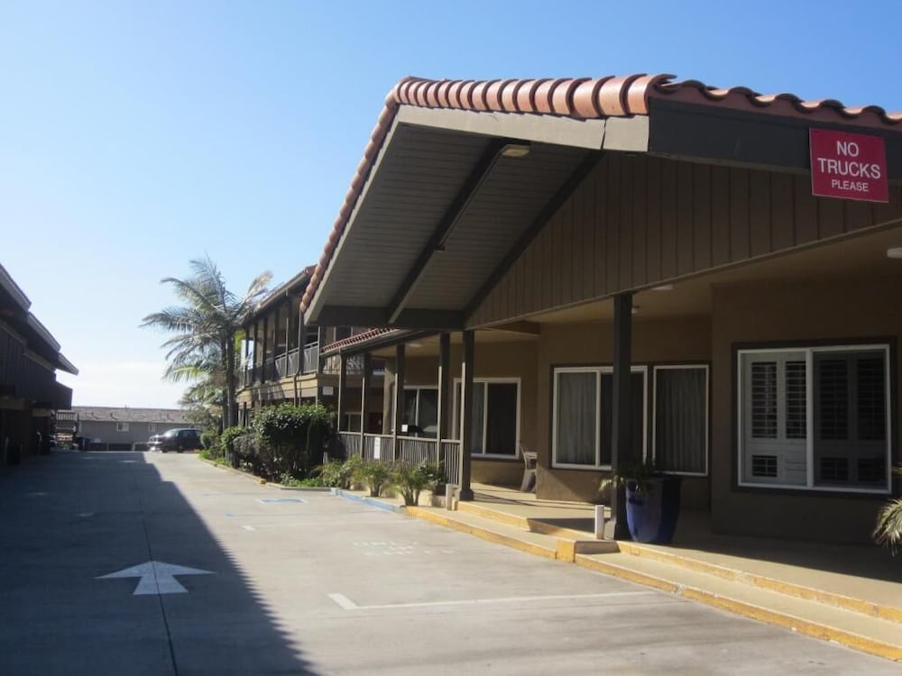Pacific Shores Inn On Pacific Beach 3/35