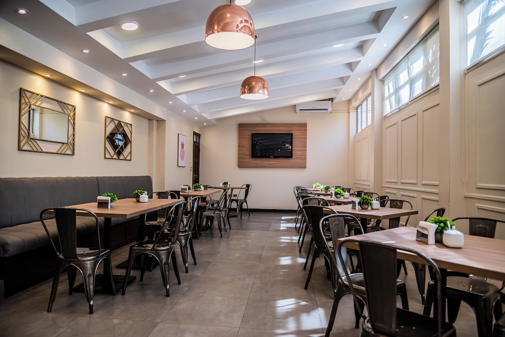 Hotel Boutique Domani 87/94