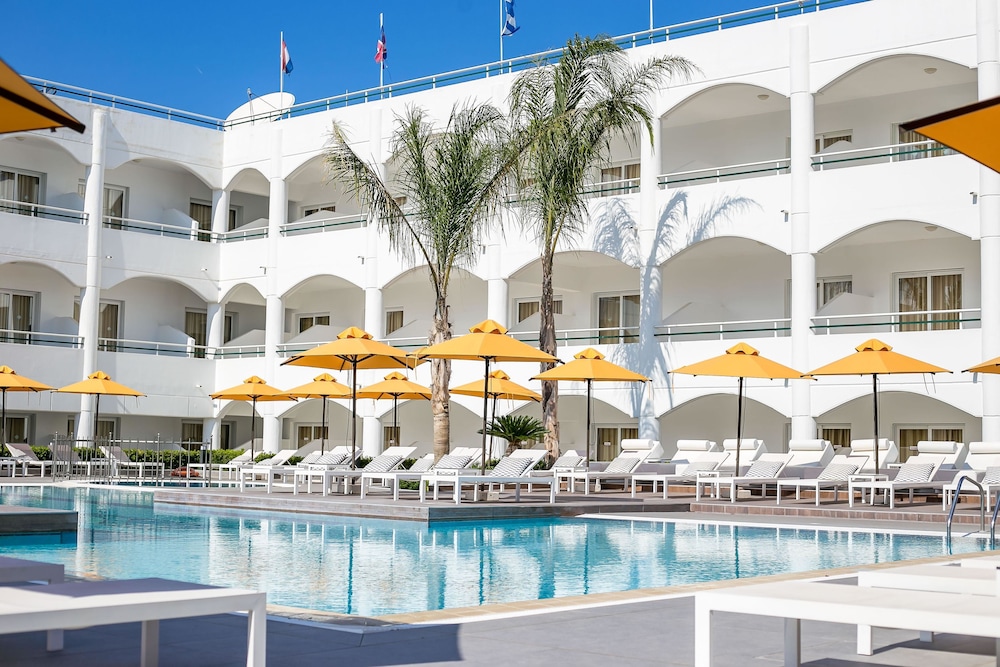 Orion Hotel 84/89