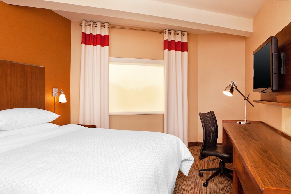Room at Four Points by Sheraton Newark Christiana Wilmington, NEWARK - DE