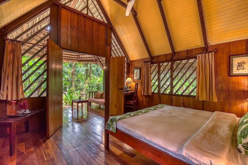 Shawanda Lodge 13/50