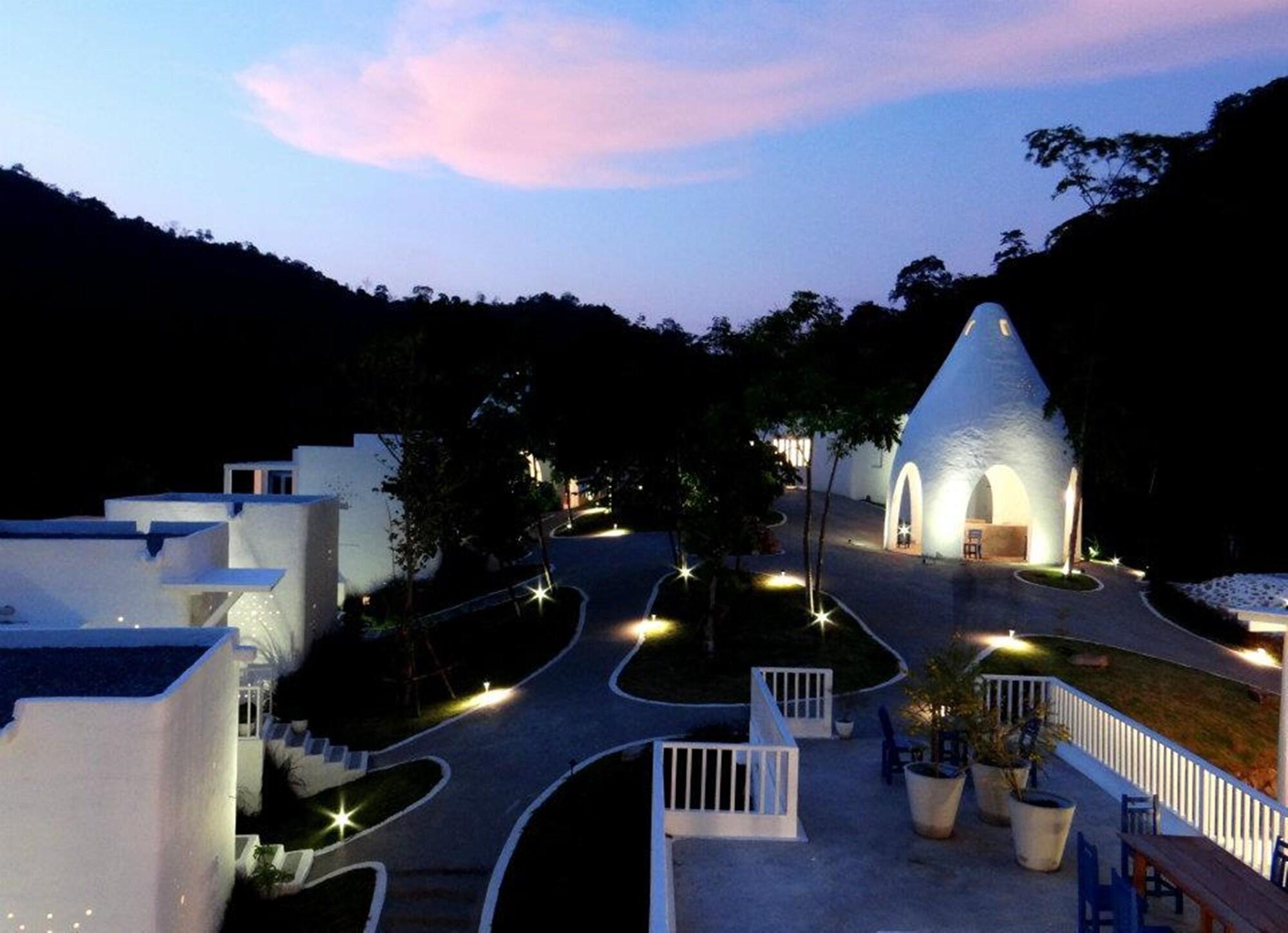 Aristo Chic Resort & Farm 36/39