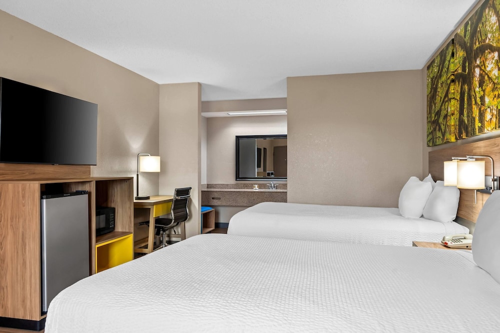 Days Inn By Wyndham Bainbridge 17/39