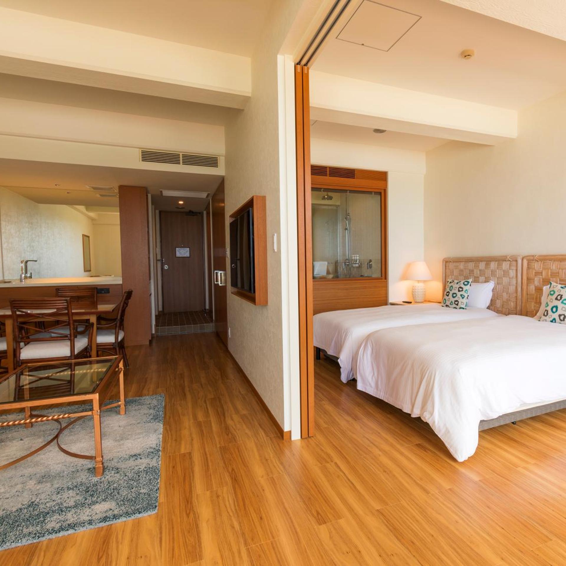 Club, Premier, Ocean Front, Lounge Access، Hotel Moon Beach Okinawa 2/3