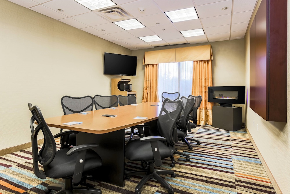Fairfield Inn Suites Wilkes Barre Scranton 15/23