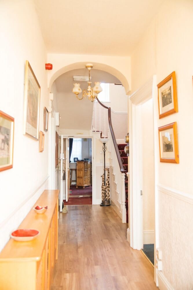 The Parks Guest House 5/37
