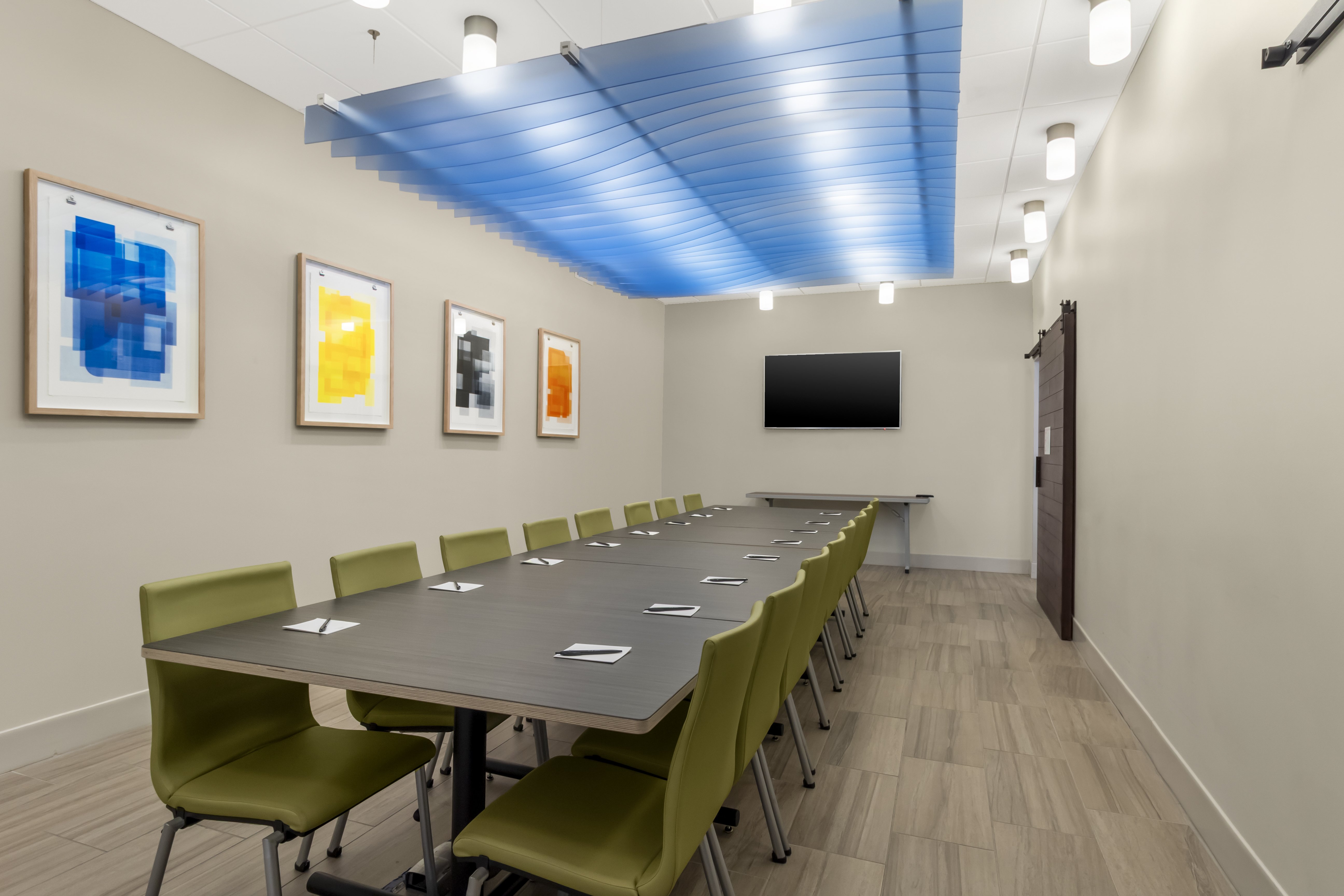 Holiday Inn Express Spring Hill 40/50