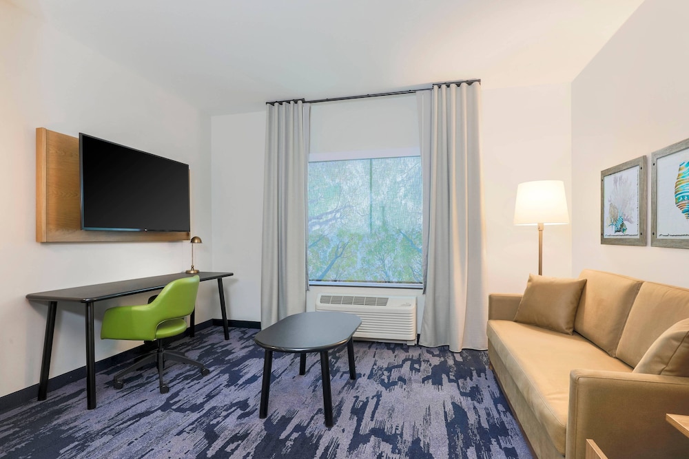 Fairfield Inn & Suites by Marriott Cape Coral/North Fort Myers 31/46