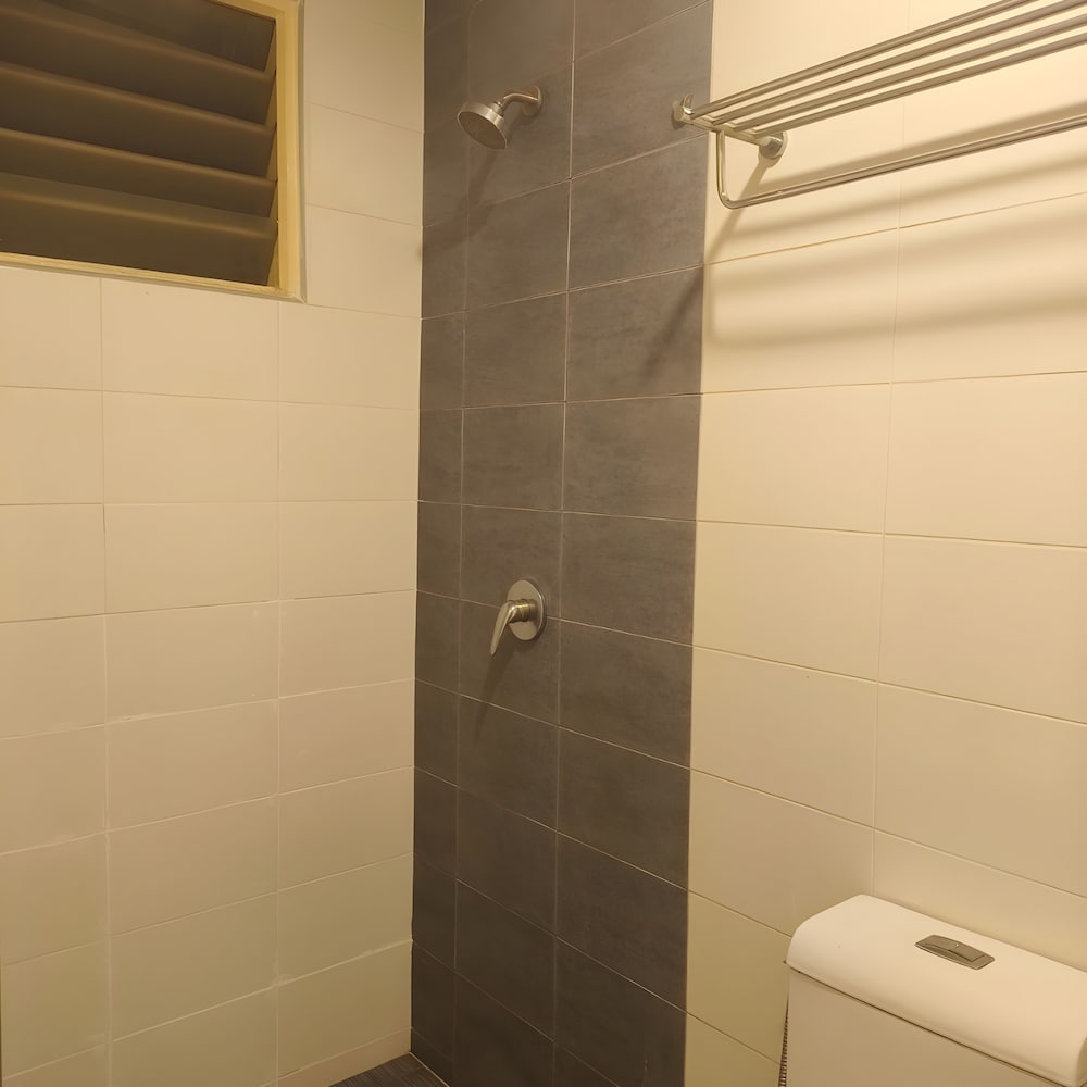 Leo Express Hotel 42/43