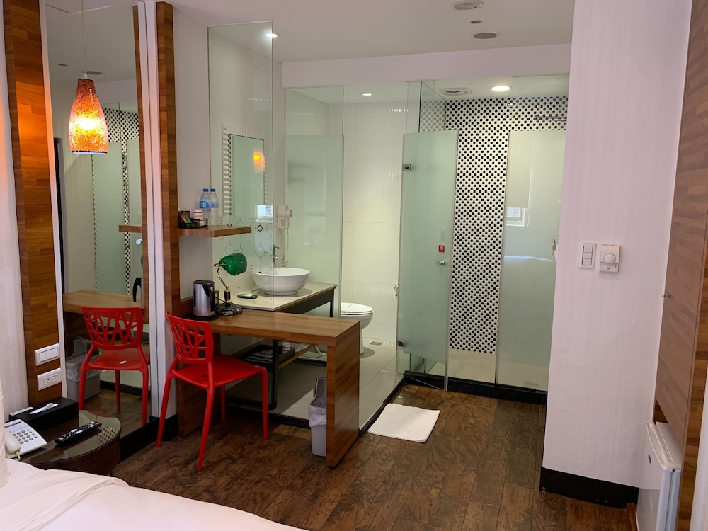 E-Coast Star Hotel 39/41