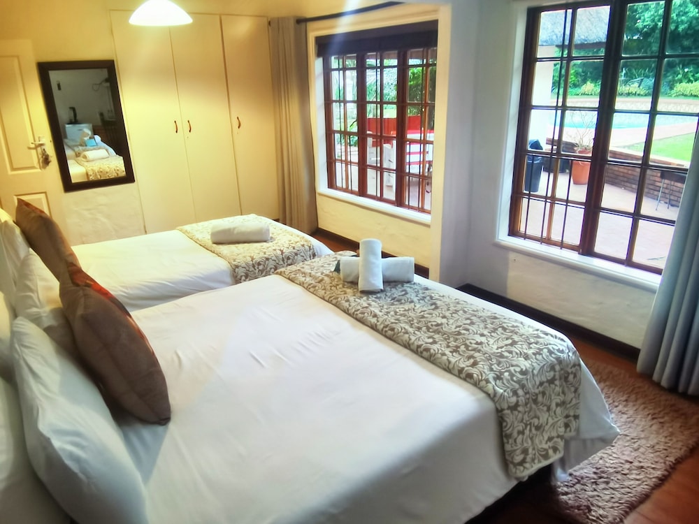 Libra Lodge 10/45