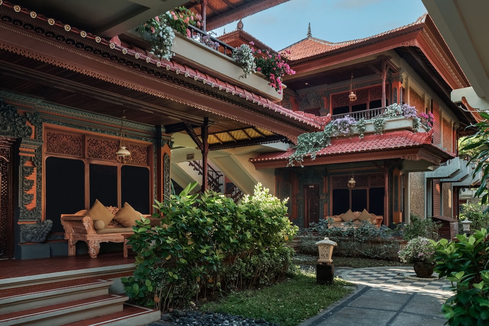 Bali Tropic Resort And Spa 8/72