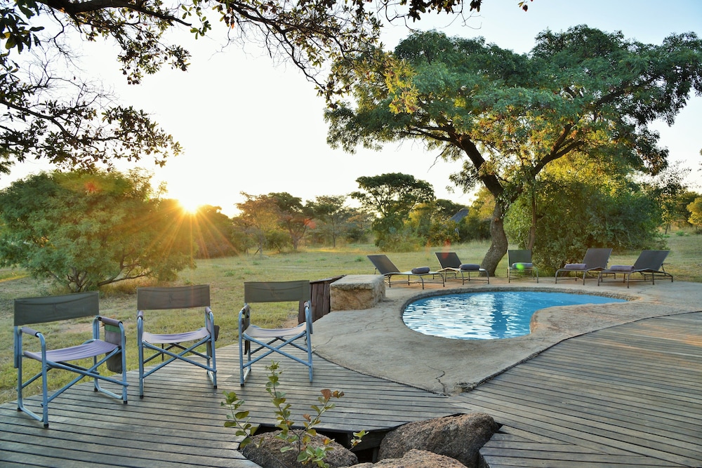Kwafubesi Tented Safari Camp 1/45