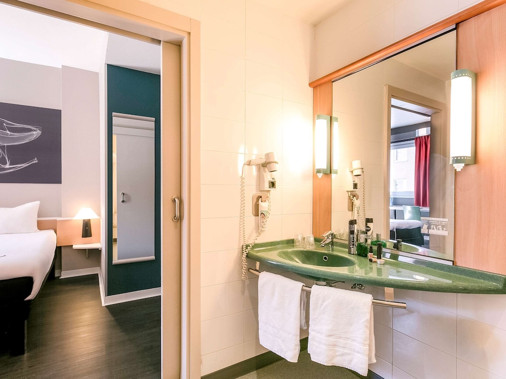 Ibis Madrid Getafe 10/84