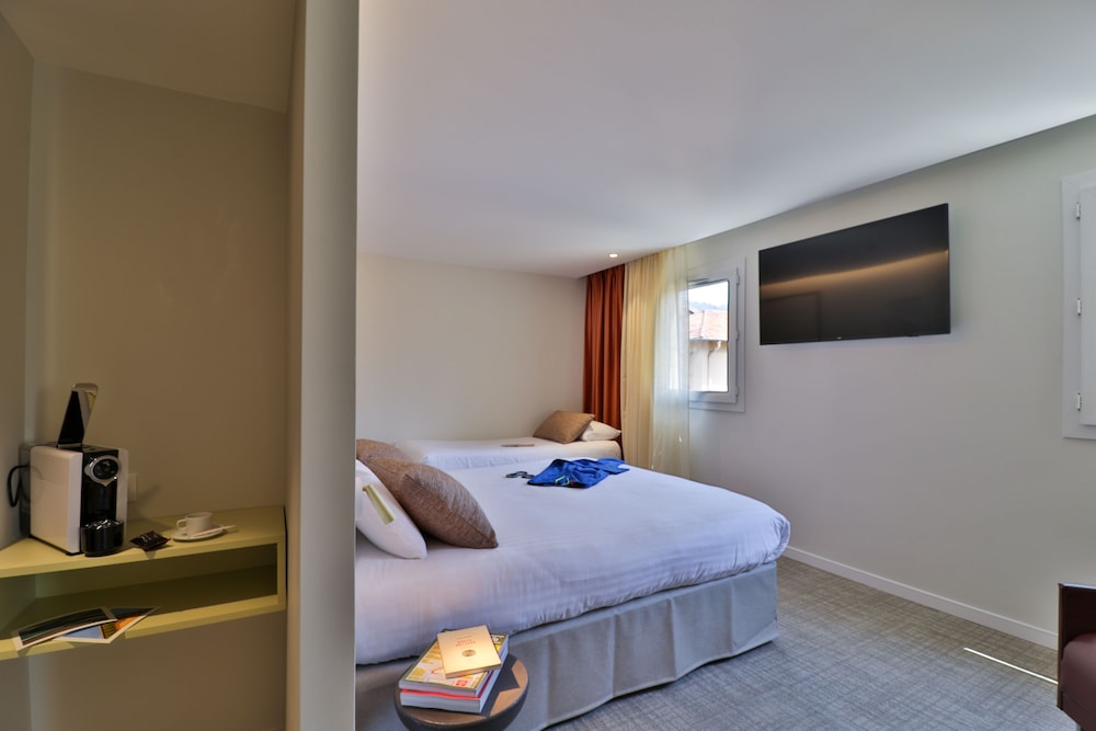 Hotel du Pin Nice Port 20/50