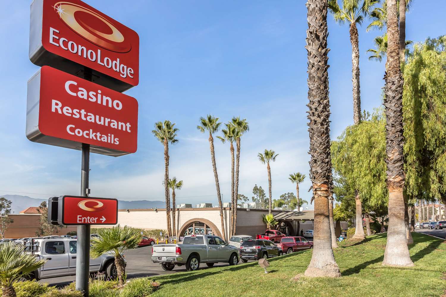 Econo Lodge Lake Elsinore 19/22