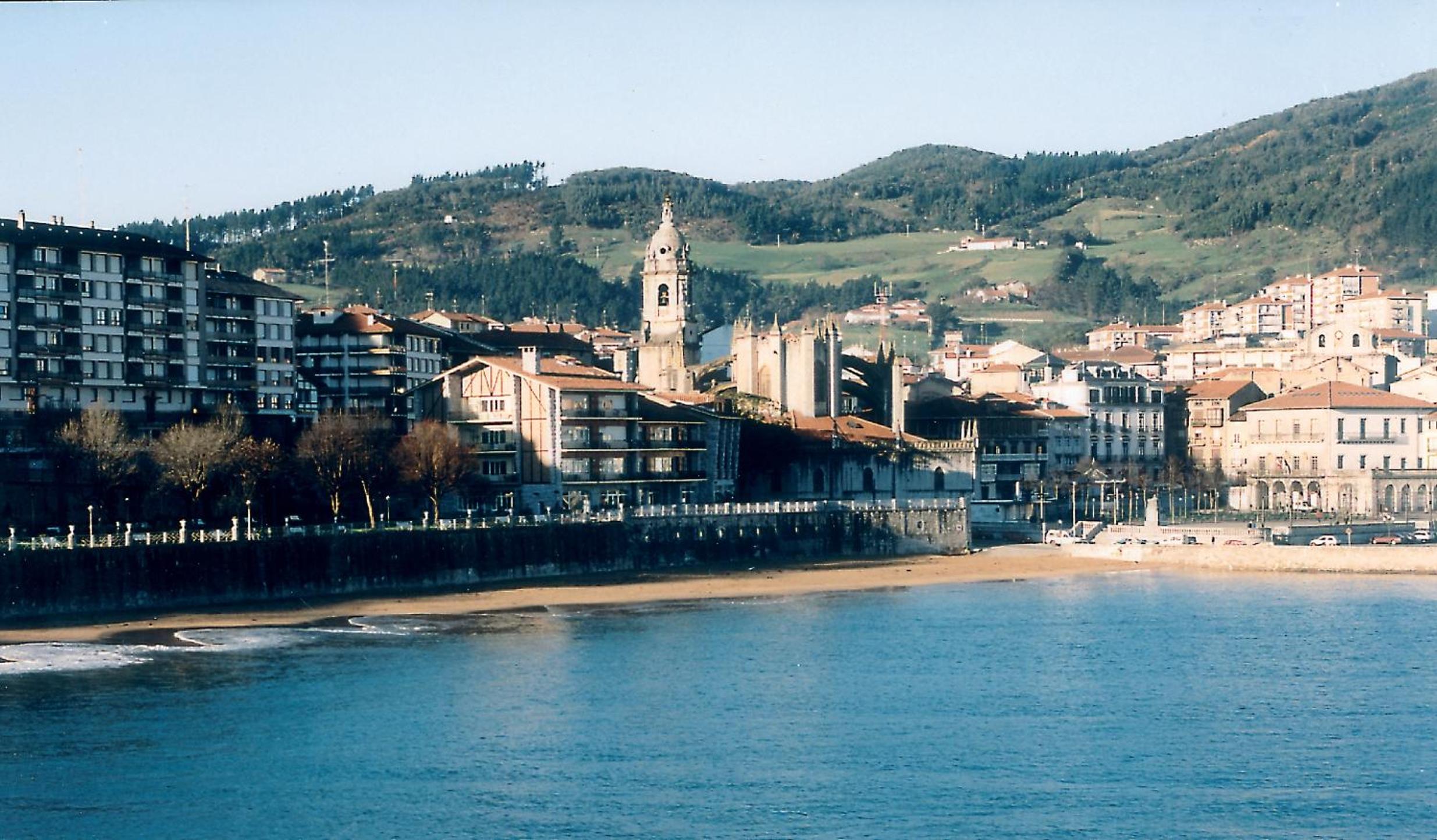 Hotel Silken Palacio Uribarren 42/46