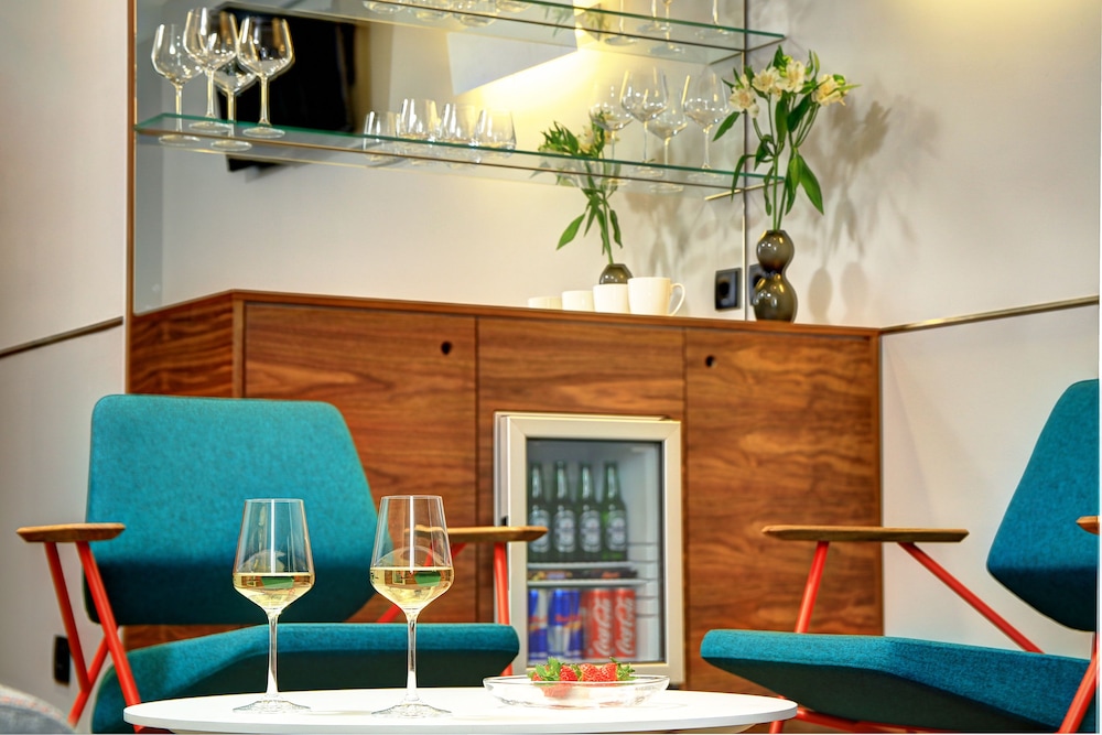 Horizon Luxury Suites 5/50