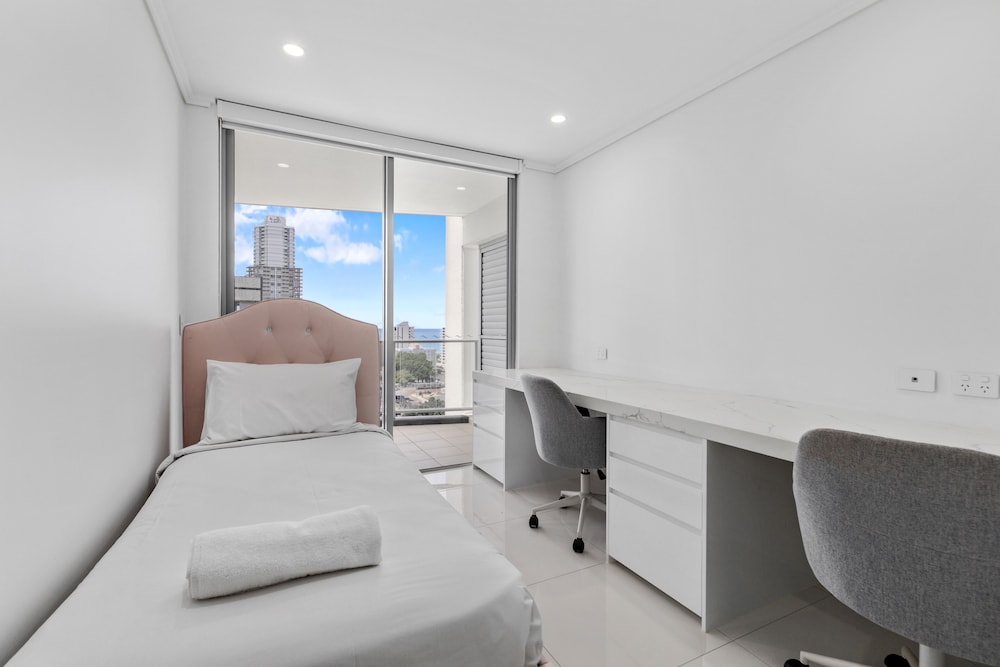 3 Bedrooms, Deluxe, Penthouse, 1 Queen and 1 Single Bed