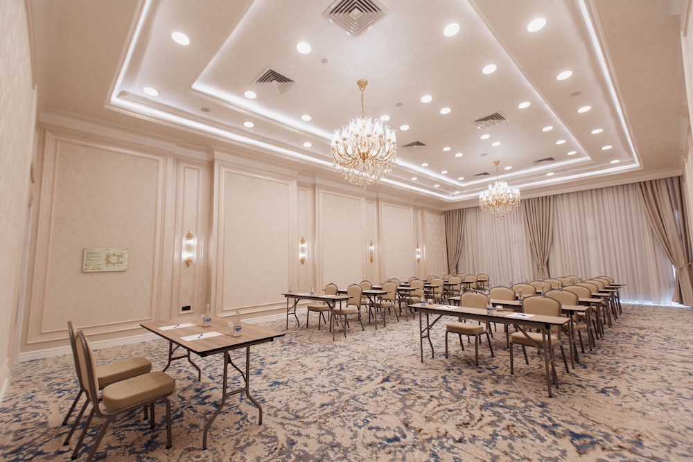 Farovon Khiva Hotel 35/41