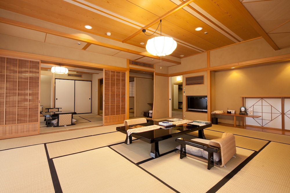 Minakamikan 49/63