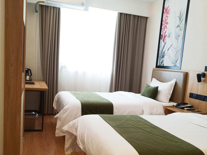GreenTree Inn Qingdao Huangdao District Jinsha Road Jinsha Beach Hotel 14/27